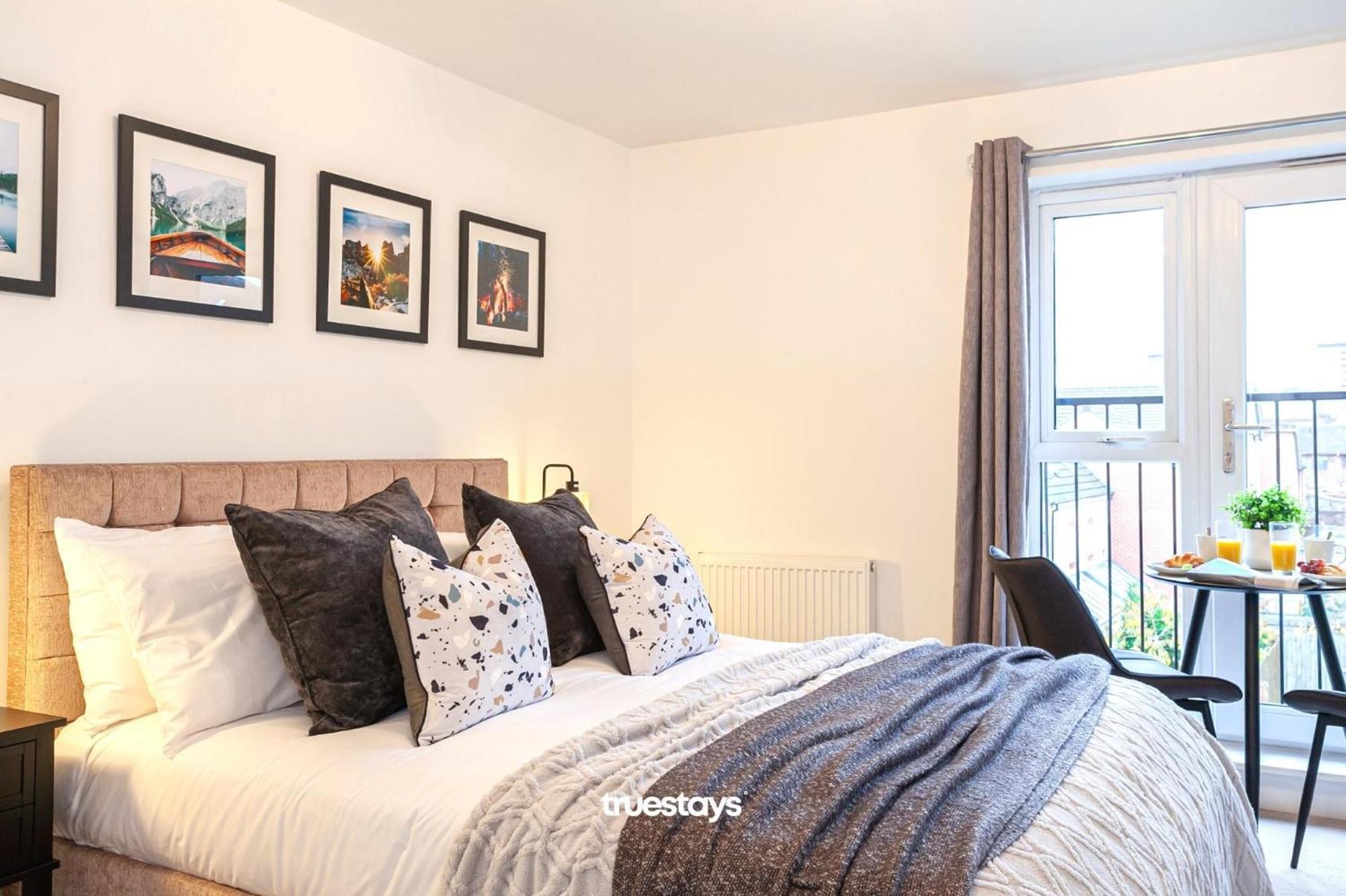 Ambassador House By Truestays - Luxury 4 Bedroom House In Stoke-On-Trent Etruria Екстер'єр фото