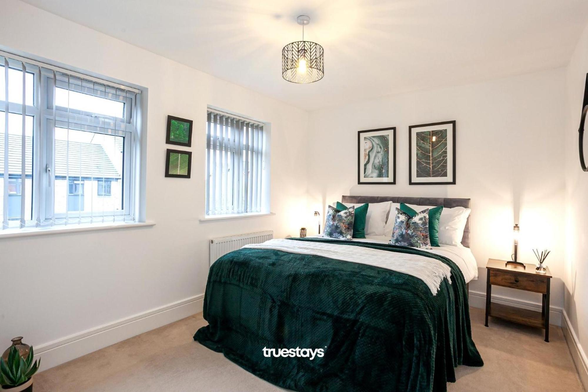 Ambassador House By Truestays - Luxury 4 Bedroom House In Stoke-On-Trent Etruria Екстер'єр фото