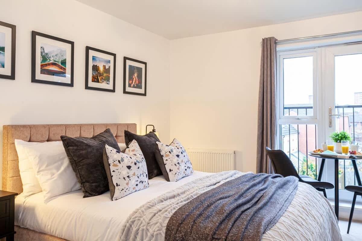 Ambassador House By Truestays - Luxury 4 Bedroom House In Stoke-On-Trent Etruria Екстер'єр фото